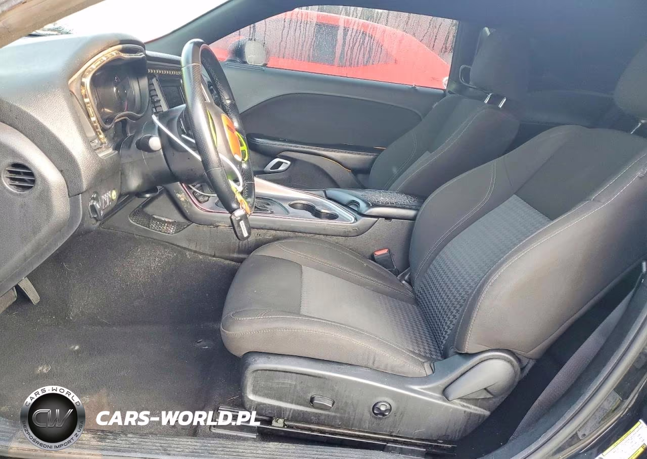 2021 Dodge Challenger Sxt VIN:2C3CDZAG7MH572982 - 7