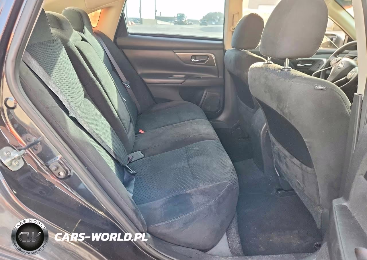 2015 Nissan Altima 2.5 S VIN:1N4AL3APXFN352173 - 10