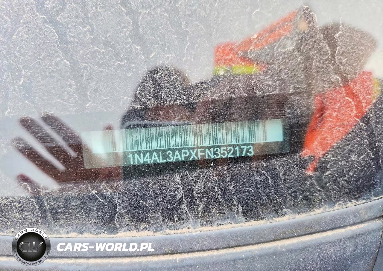2015 Nissan Altima 2.5 S VIN:1N4AL3APXFN352173 - 12
