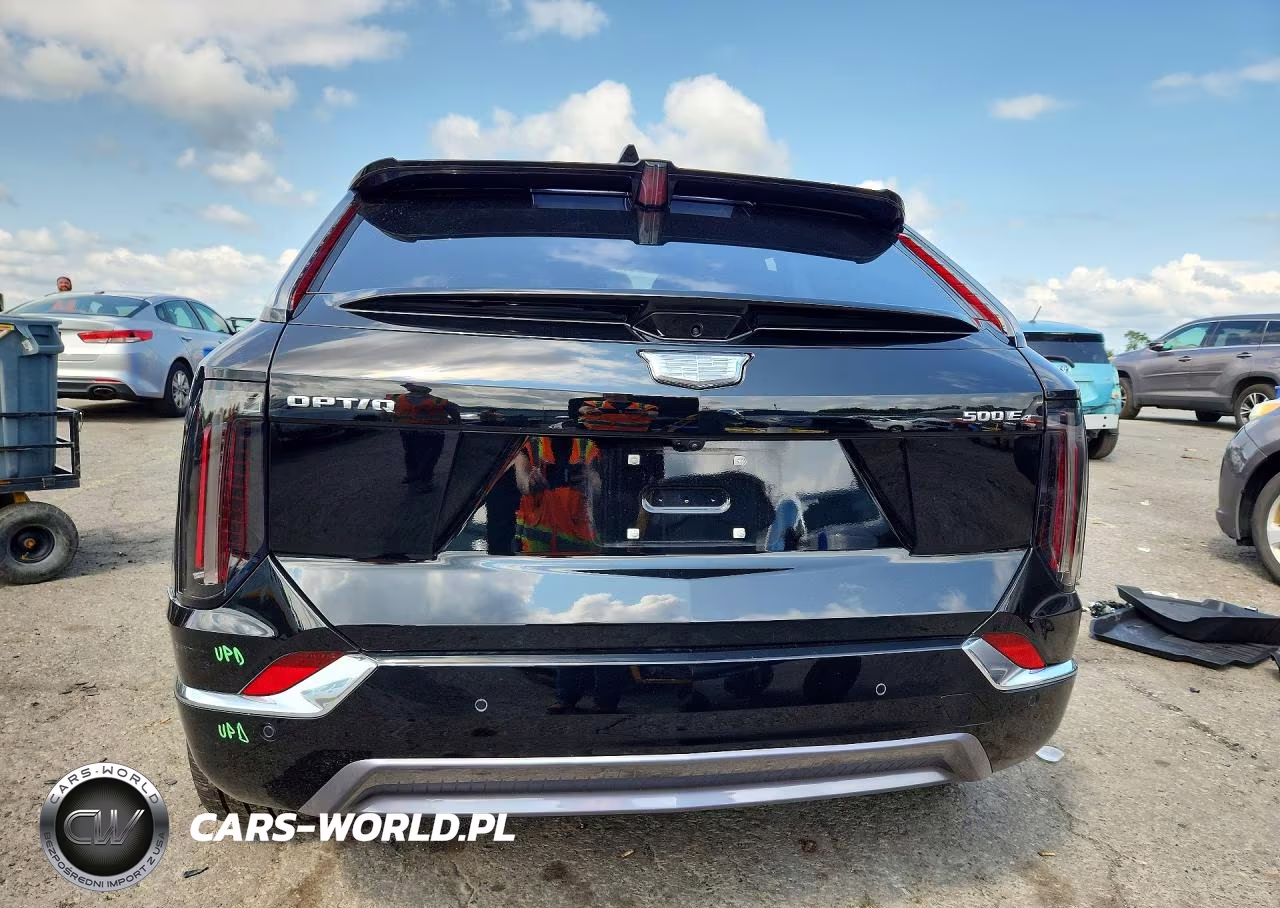 2025 Cadillac Optiq Luxury VIN:3GYK3DMR2SS159138 - 6