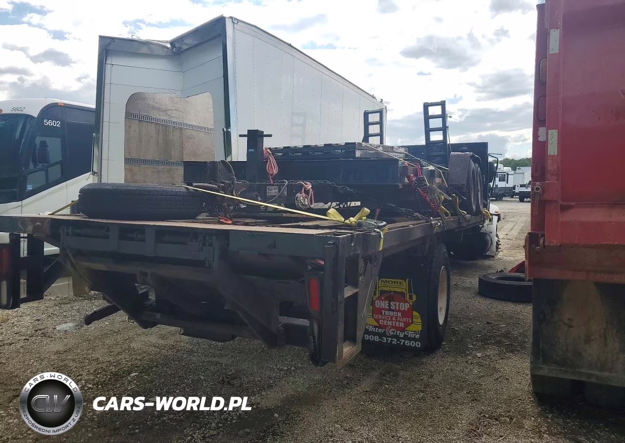 2006 International 4400 Flatbed Truck VIN:1HTMKAAP16H220547 - 3