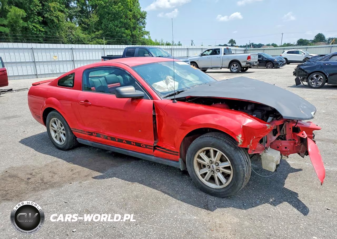 2007 Ford Mustang VIN:1ZVFT80N975212983 - 4