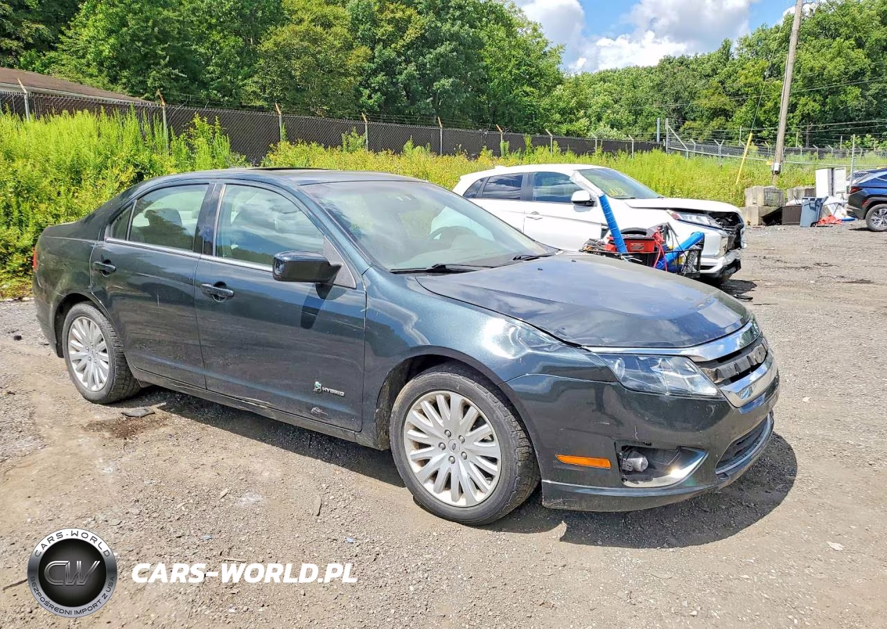 2010 Ford Fusion Hybrid VIN:3FADP0L32AR295385 - 4