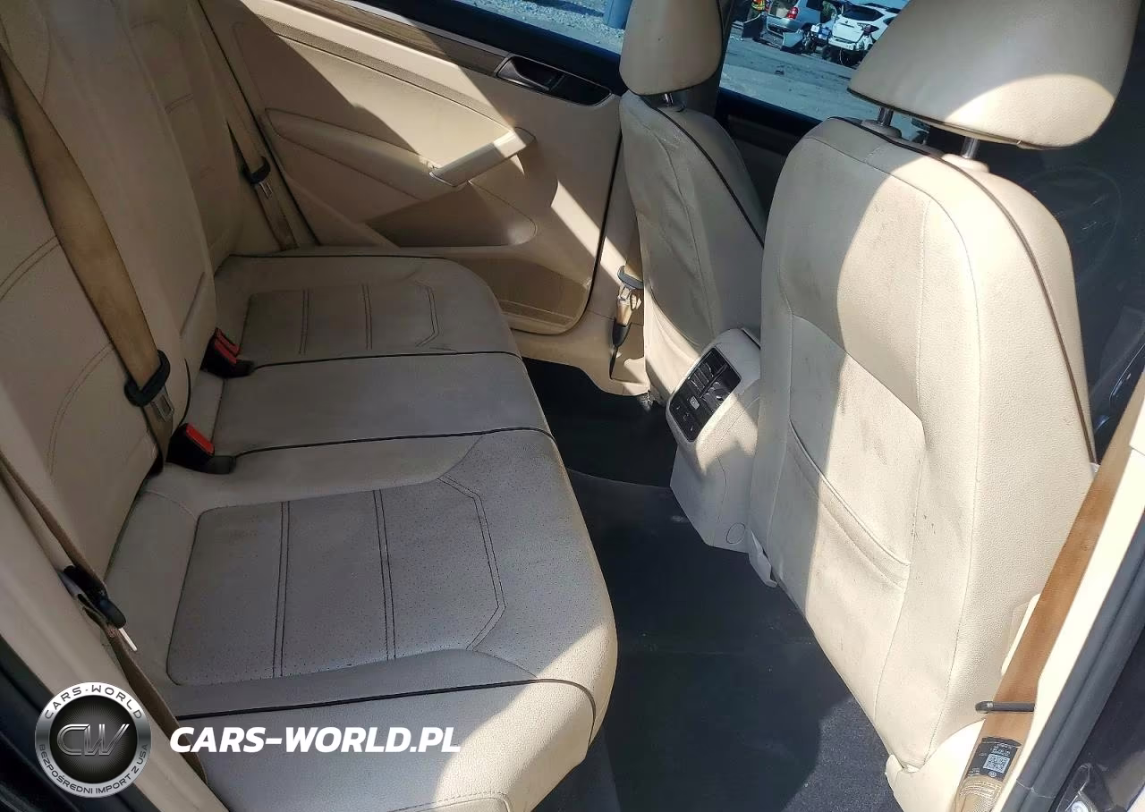 2018 Volkswagen Passat Se VIN:1VWBA7A31JC032900 - 10