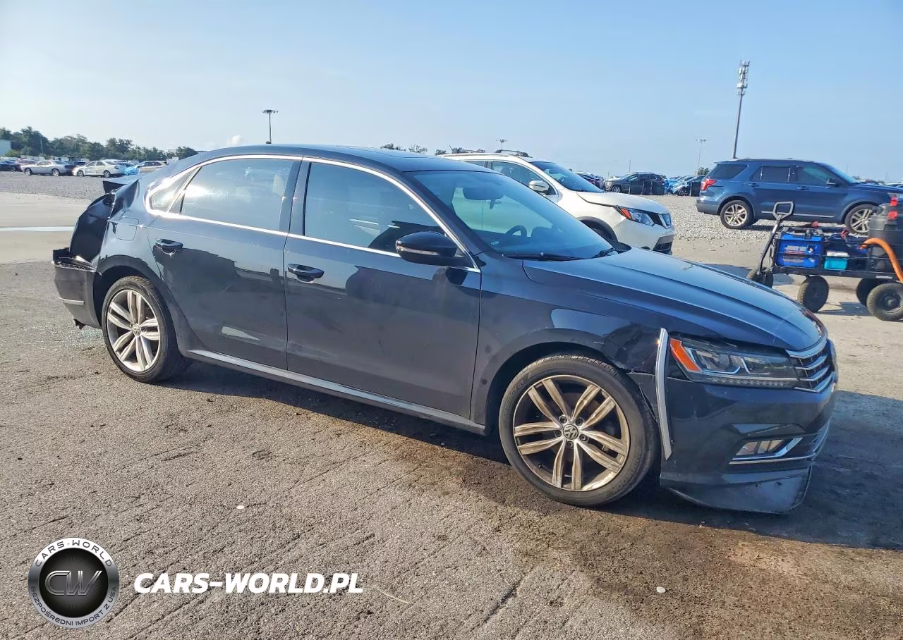2018 Volkswagen Passat Se VIN:1VWBA7A31JC032900 - 4