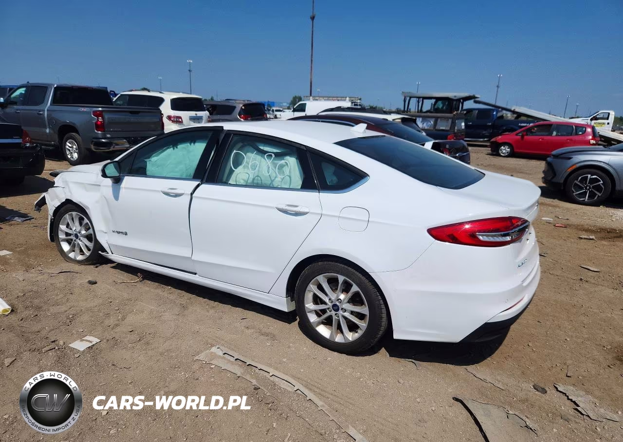 2019 Ford Fusion Se VIN:3FA6P0LU9KR130680 - 2
