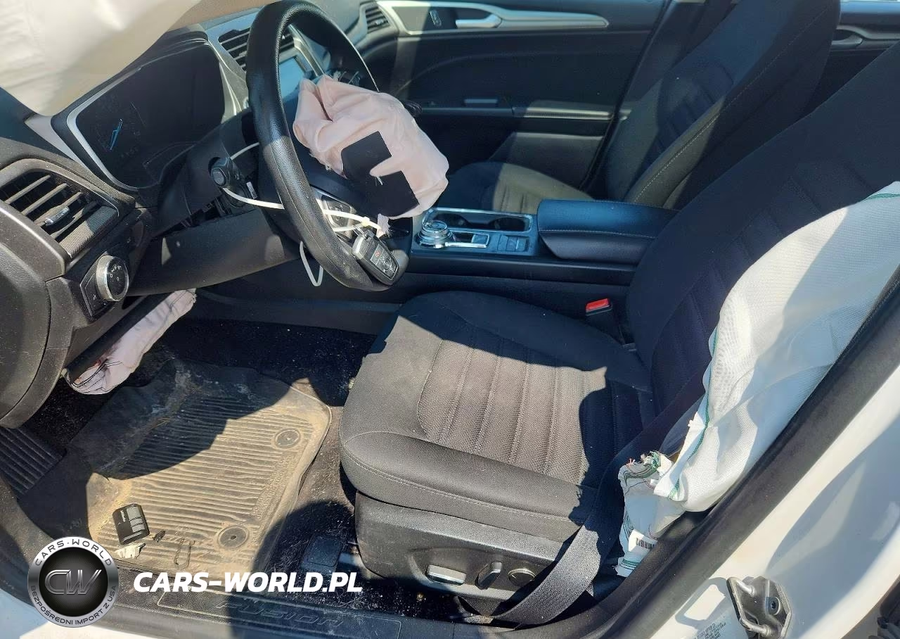 2019 Ford Fusion Se VIN:3FA6P0LU9KR130680 - 7