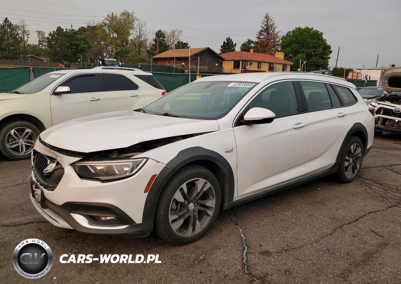 2018 Buick Regal Tourx Essence
