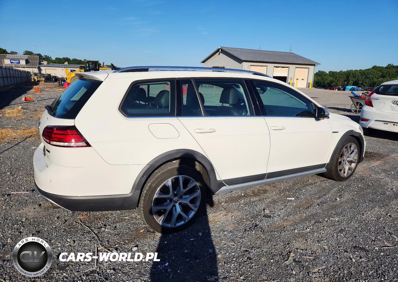 2019 Volkswagen Golf Alltrack S VIN:3VWM17AU8KM505323 - 3