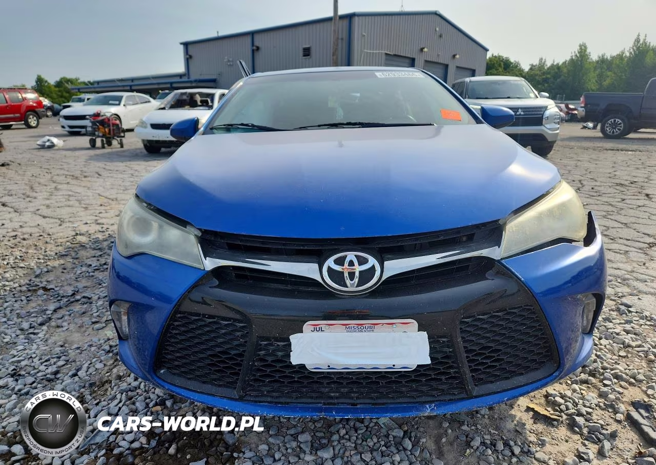 2017 Toyota Camry Se VIN:4T1BF1FK4HU647717 - 5