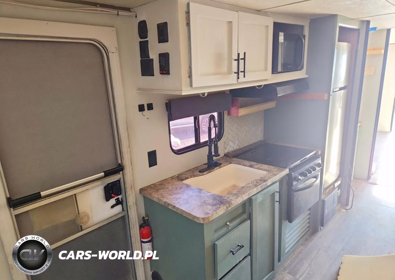 2015 Forest River Grey Wolf Camper VIN:4X4TCKC26FK027949 - 8