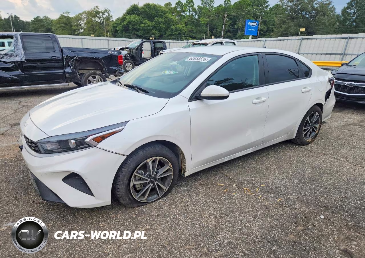 2022 Kia Forte Lxs – zdjęcie 1 z 12