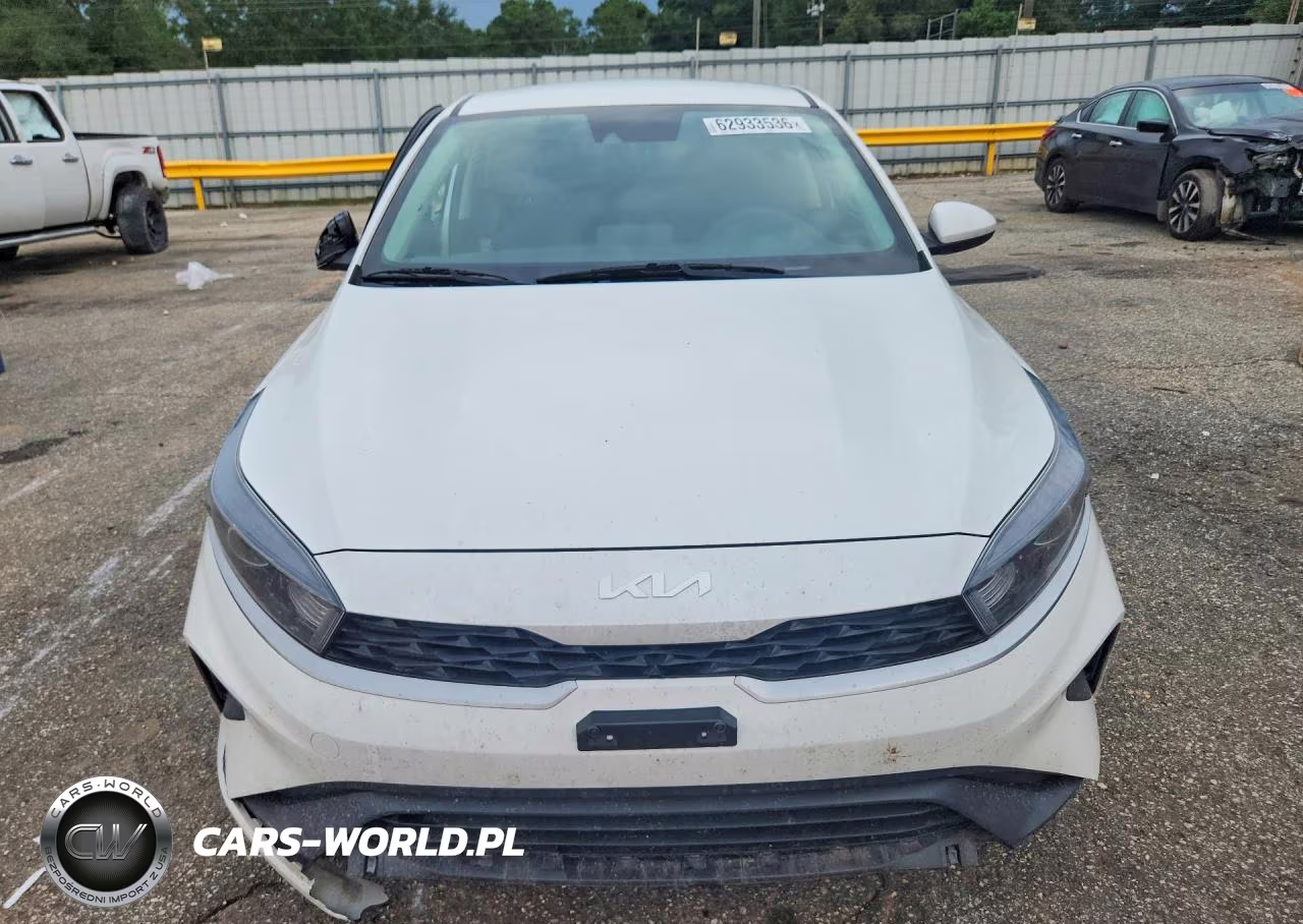 2022 Kia Forte Lxs VIN:3KPF24AD1NE500650 - 5