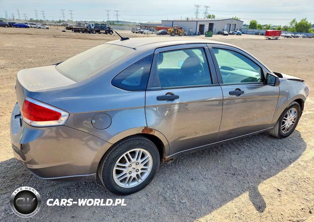 2010 Ford Focus Se VIN:1FAHP3FN7AW247023 - 3