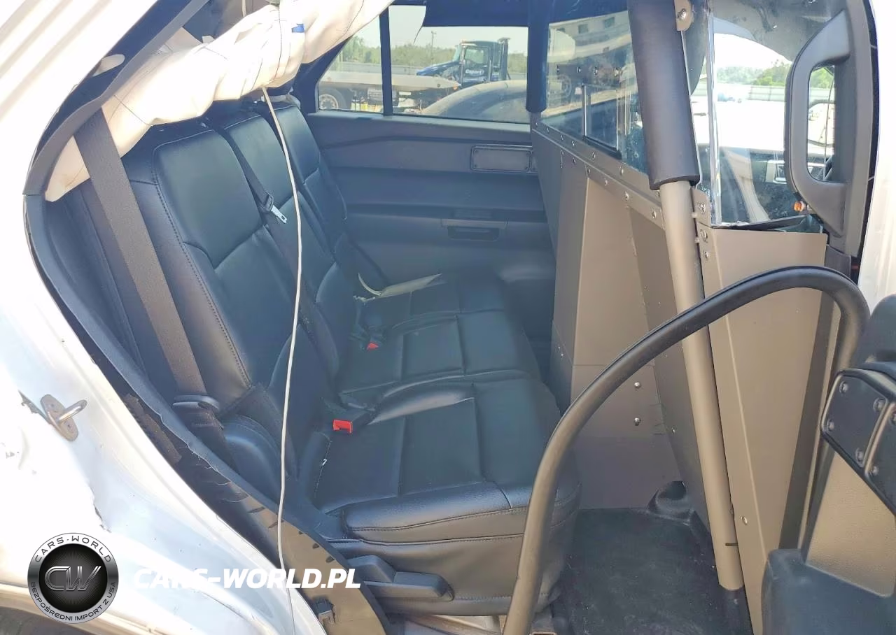 2024 Ford Explorer Police Interceptor VIN:1FM5K8AB0RGA27701 - 11