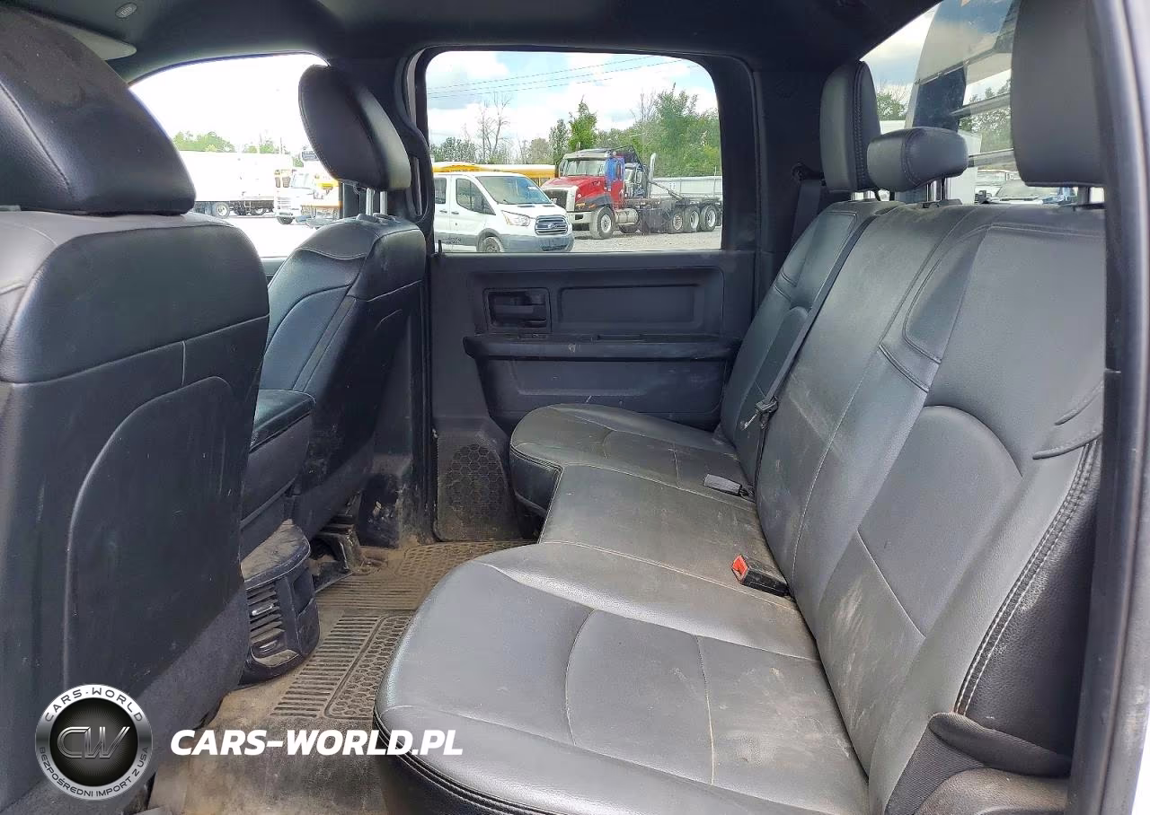2024 Ram 3500 VIN:3C7WRTCL7RG274413 - 10