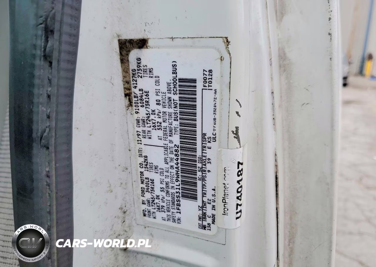 1998 Ford Econoline E350 Super Duty VIN:1FBSS31L9WHA44882 - 13