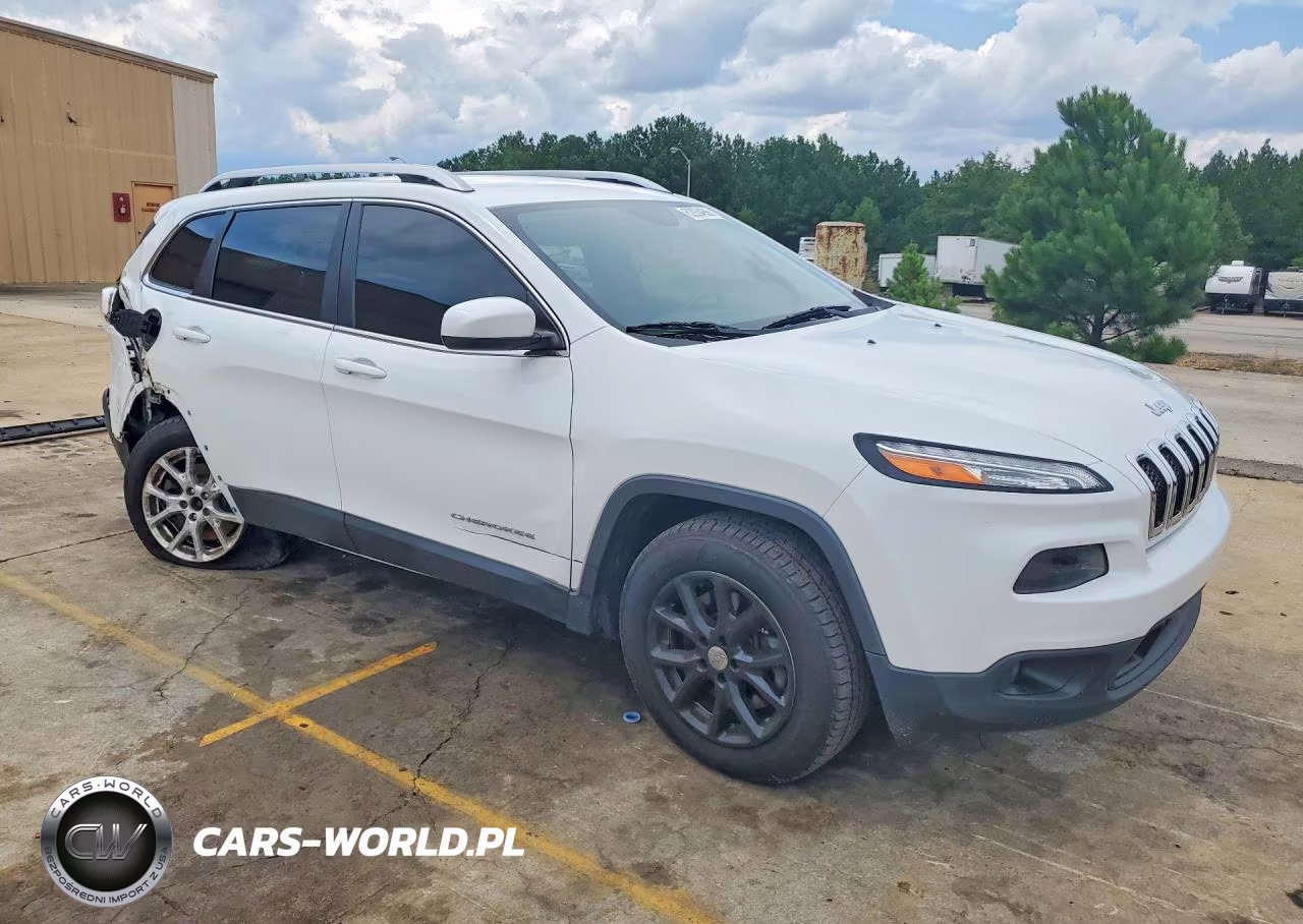 2017 Jeep Cherokee Latitude VIN:1C4PJMCB9HW609273 - 4