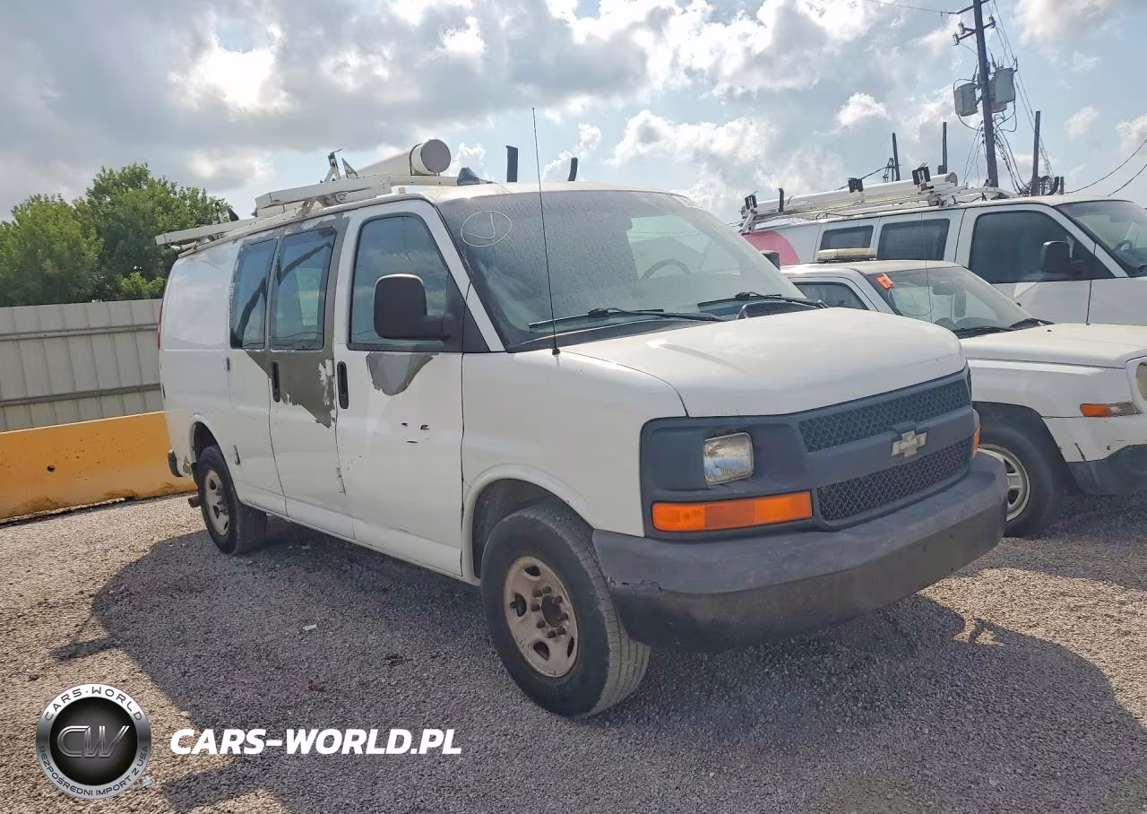2013 Chevrolet Express G2500 VIN:1GCWGFCA2D1903084 - 4