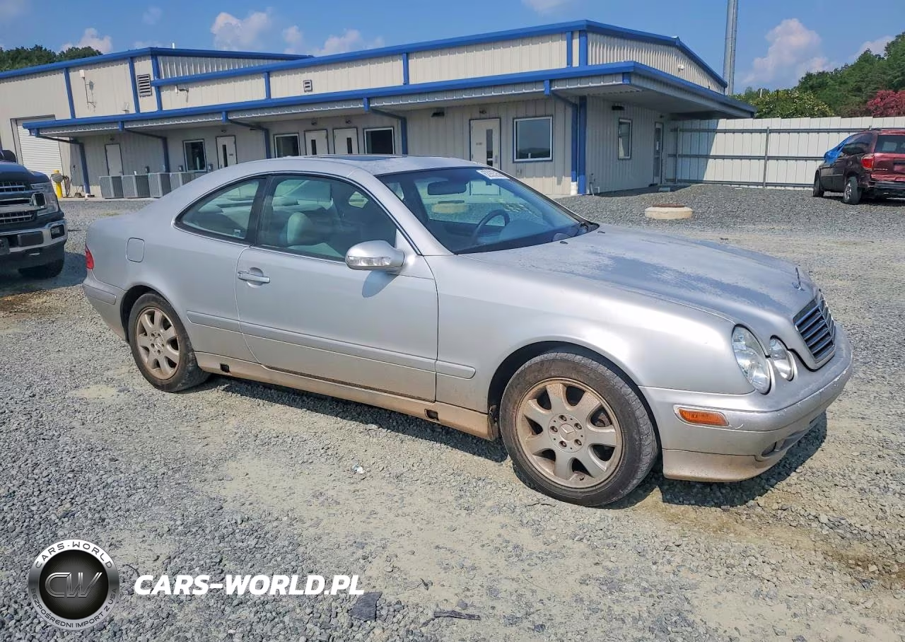 2000 Mercedes-Benz Clk 320 VIN:WDBLJ65G0YF121024 - 4