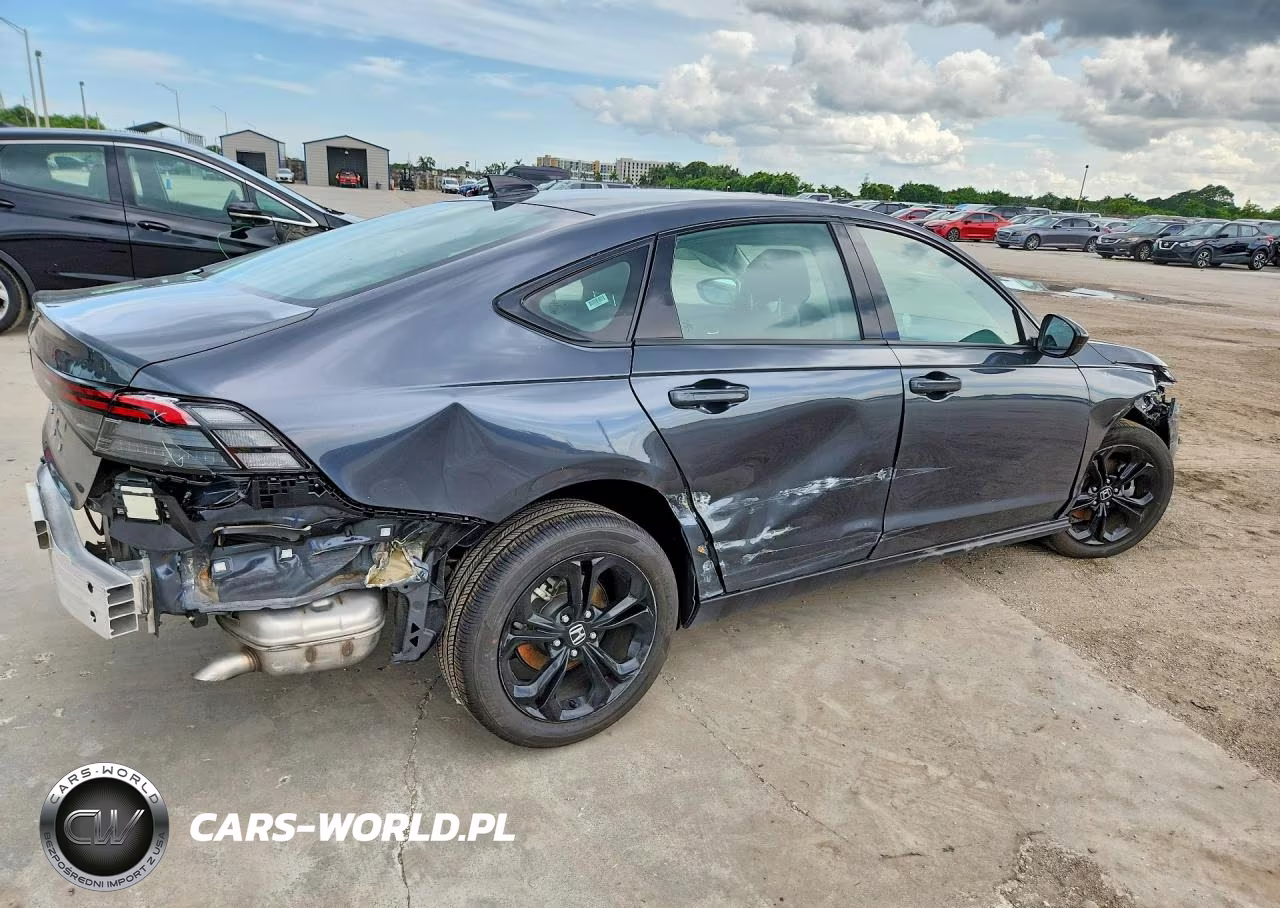 2025 Honda Accord Se VIN:1HGCY1F45SA087186 - 3