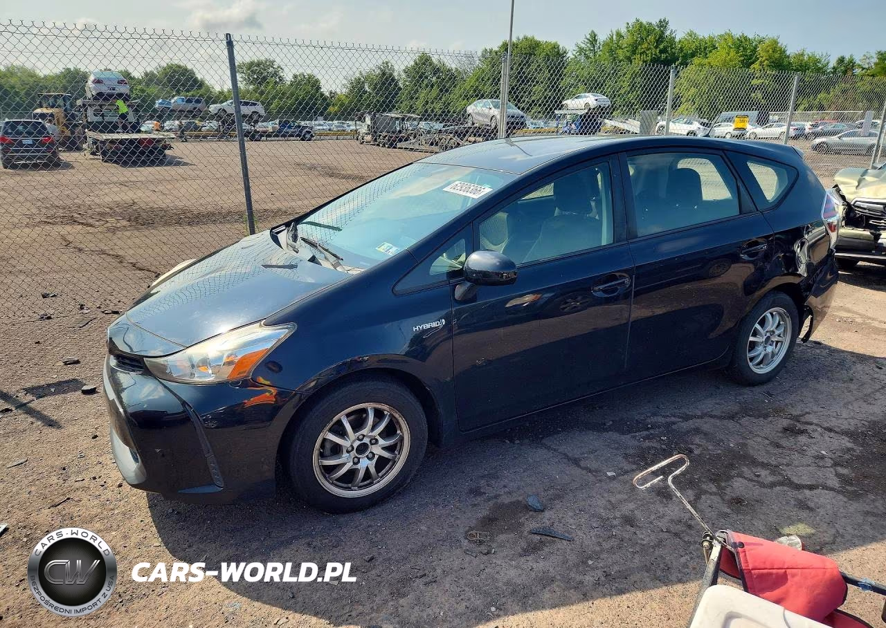2016 Toyota Prius V Two – zdjęcie 1 z 12