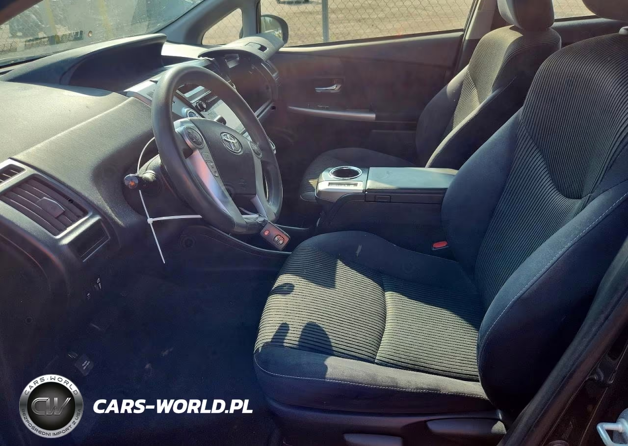 2016 Toyota Prius V Two VIN:JTDZN3EU0GJ045515 - 7