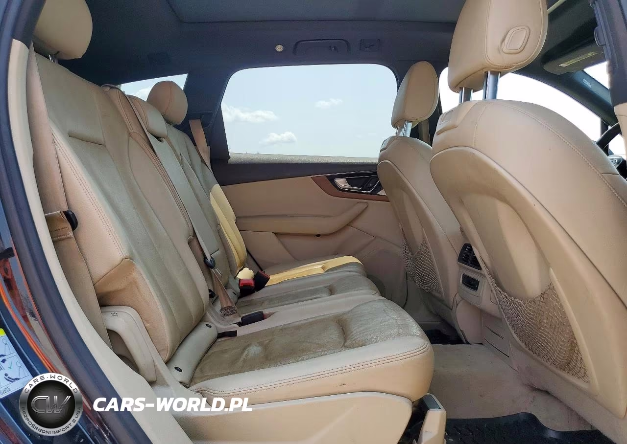 2017 Audi Q7 Premium Plus VIN:WA1LAAF73HD012436 - 11