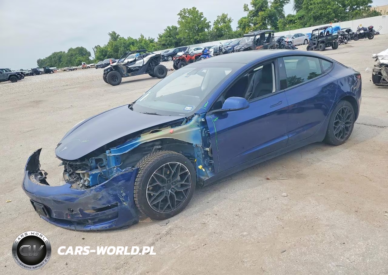 2023 Tesla Model 3 – zdjęcie 1 z 12