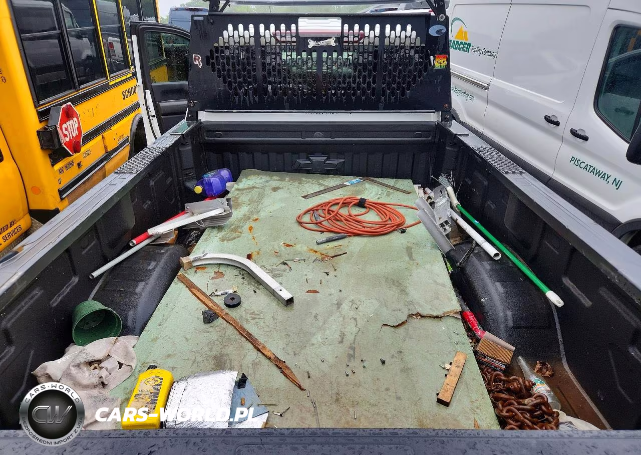 2021 Chevrolet Silverado K2500 Custom VIN:1GC4YME75MF145688 - 10