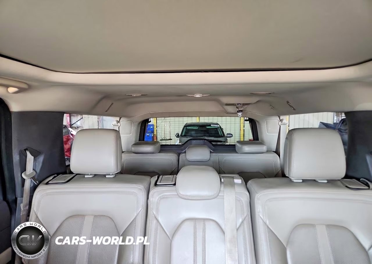 2020 Ford Expedition Max Limited VIN:1FMJK1KT2LEA39803 - 10