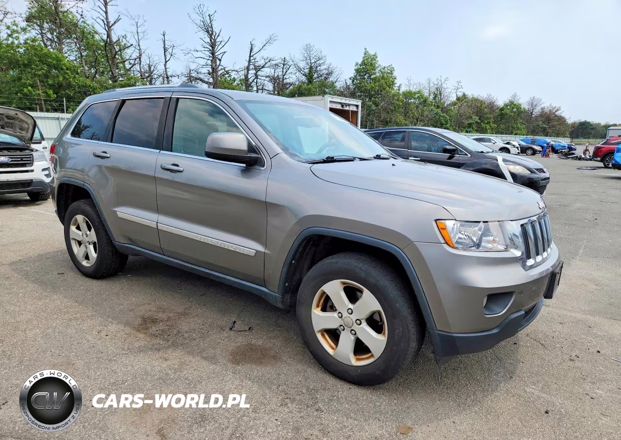 2012 Jeep Grand Cherokee Laredo VIN:1C4RJFAG9CC281379 - 4