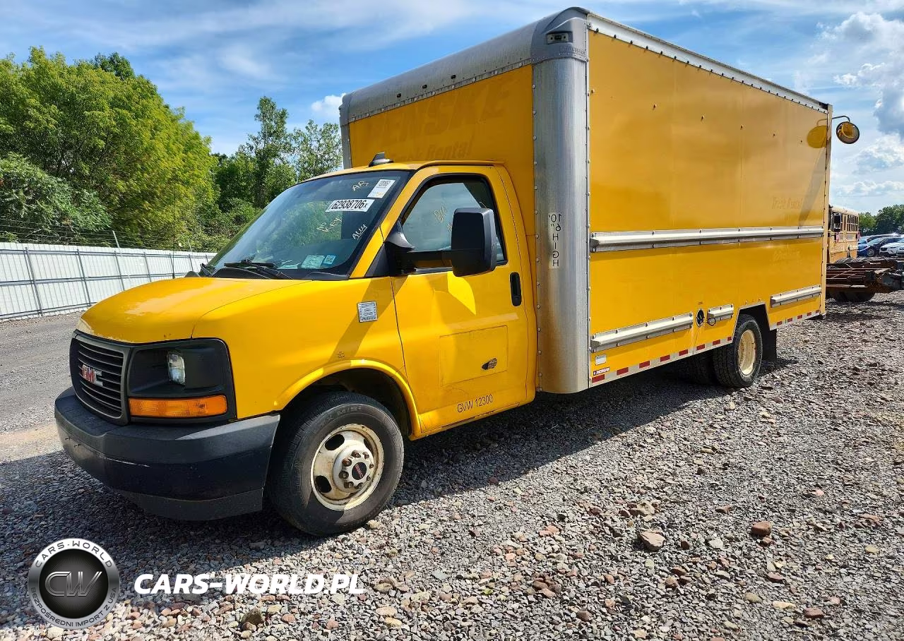 2017 GMC Savana Box Truck