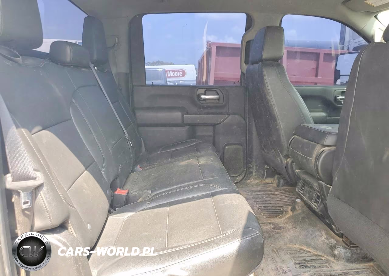 2020 Chevrolet Silverado C3500 VIN:1GB4WRE76LF348370 - 10