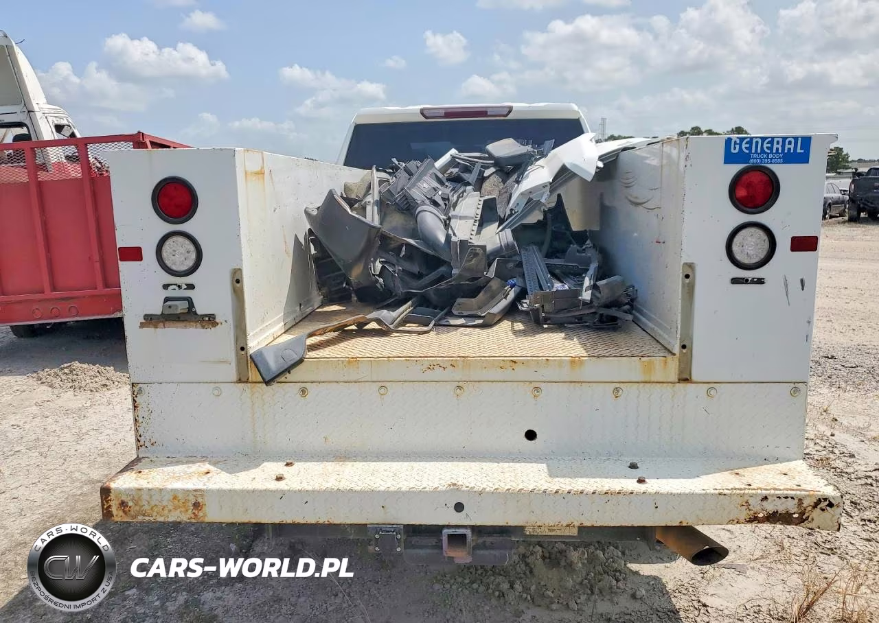 2020 Chevrolet Silverado C3500 VIN:1GB4WRE76LF348370 - 6