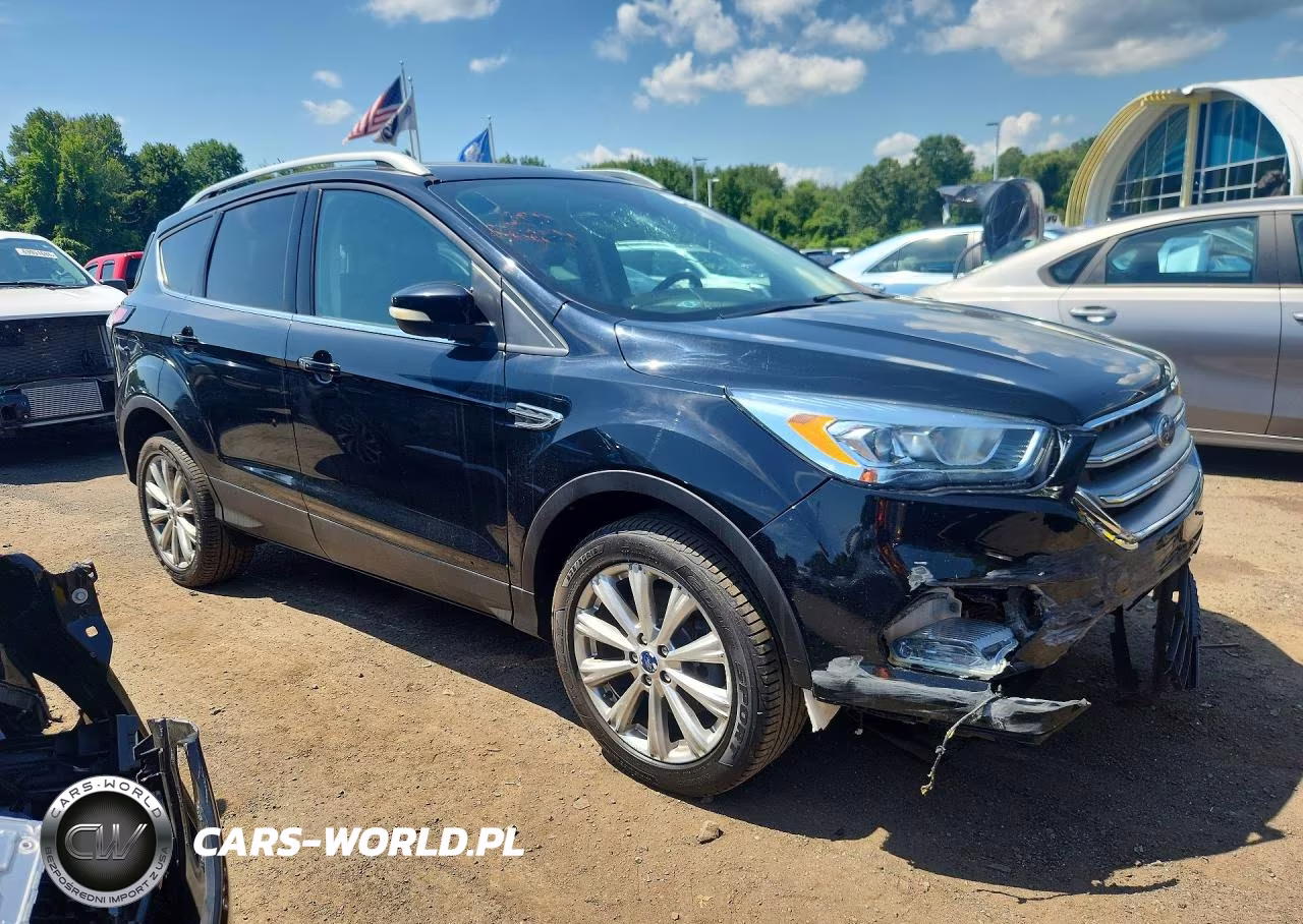 2017 Ford Escape Titanium VIN:1FMCU9JD7HUE62613 - 4