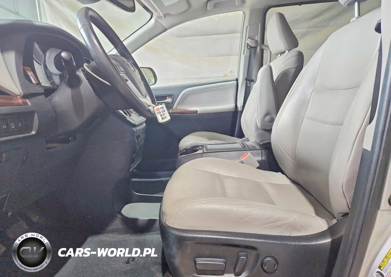 2020 Toyota Sienna Limited Premium 7-Passenger VIN:5TDDZ3DC3LS241453 - 7