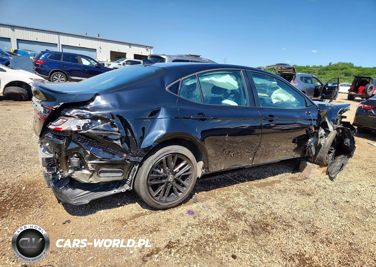 2025 Toyota Camry Se VIN:4T1DAACK6SU155886 - 3