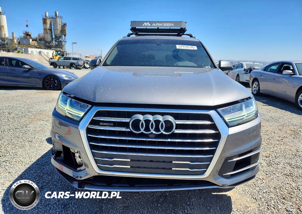 2018 Audi Q7 Premium Plus VIN:WA1LAAF74JD028294 - 5