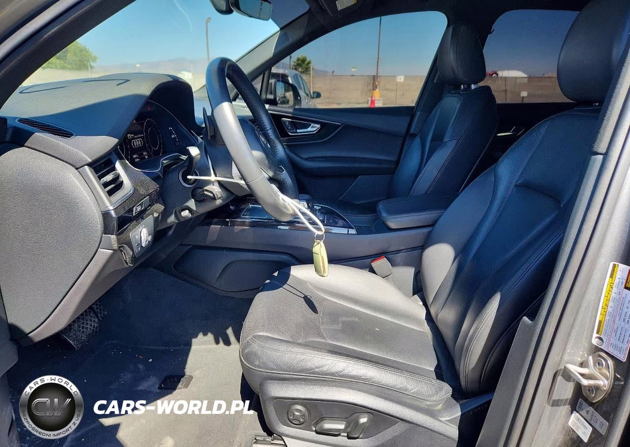 2018 Audi Q7 Premium Plus VIN:WA1LAAF74JD028294 - 7