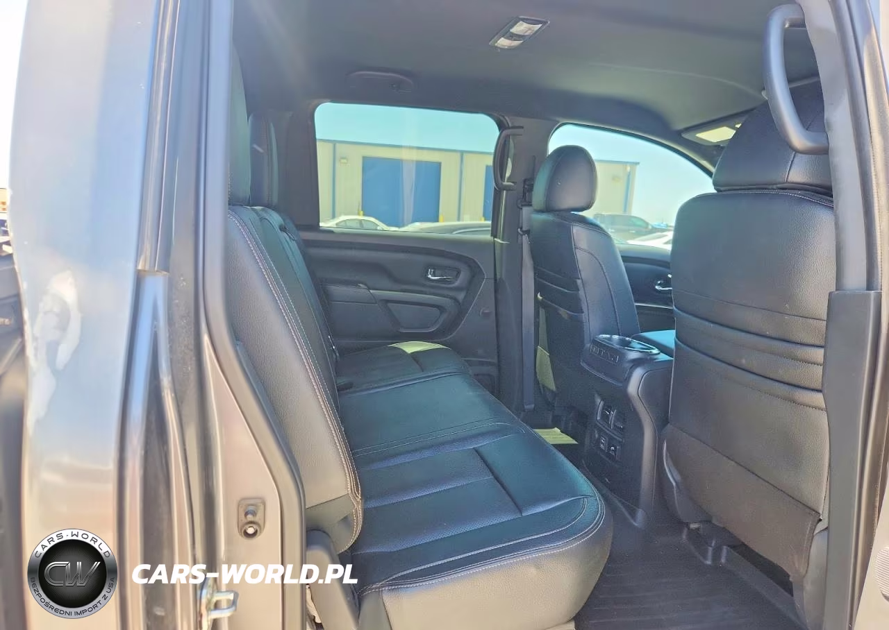 2019 Nissan Titan Sl VIN:1N6AA1E51KN528726 - 10