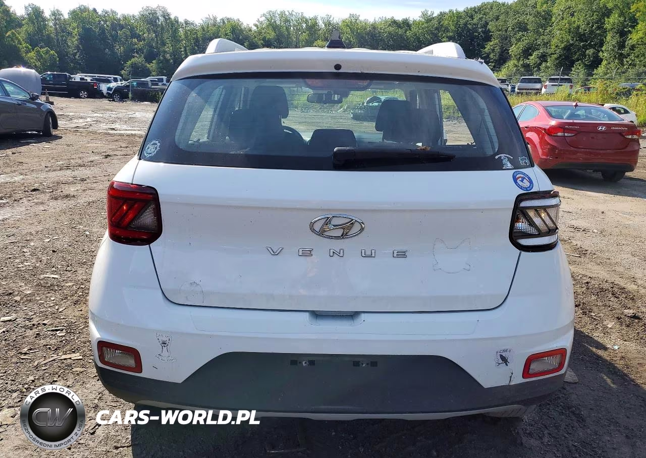 2022 Hyundai Venue Sel VIN:KMHRC8A37NU159194 - 6