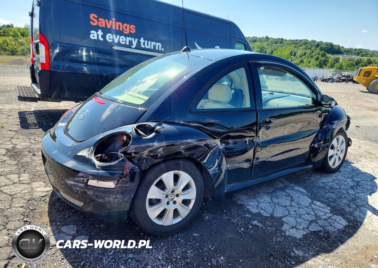 2008 Volkswagen New Beetle S VIN:3VWRW31C78M525644 - 3