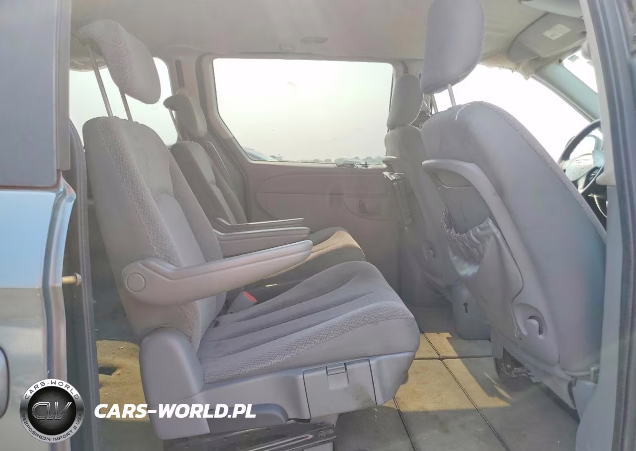 2007 Chrysler Town & Country Lx VIN:2A4GP44R17R133564 - 11