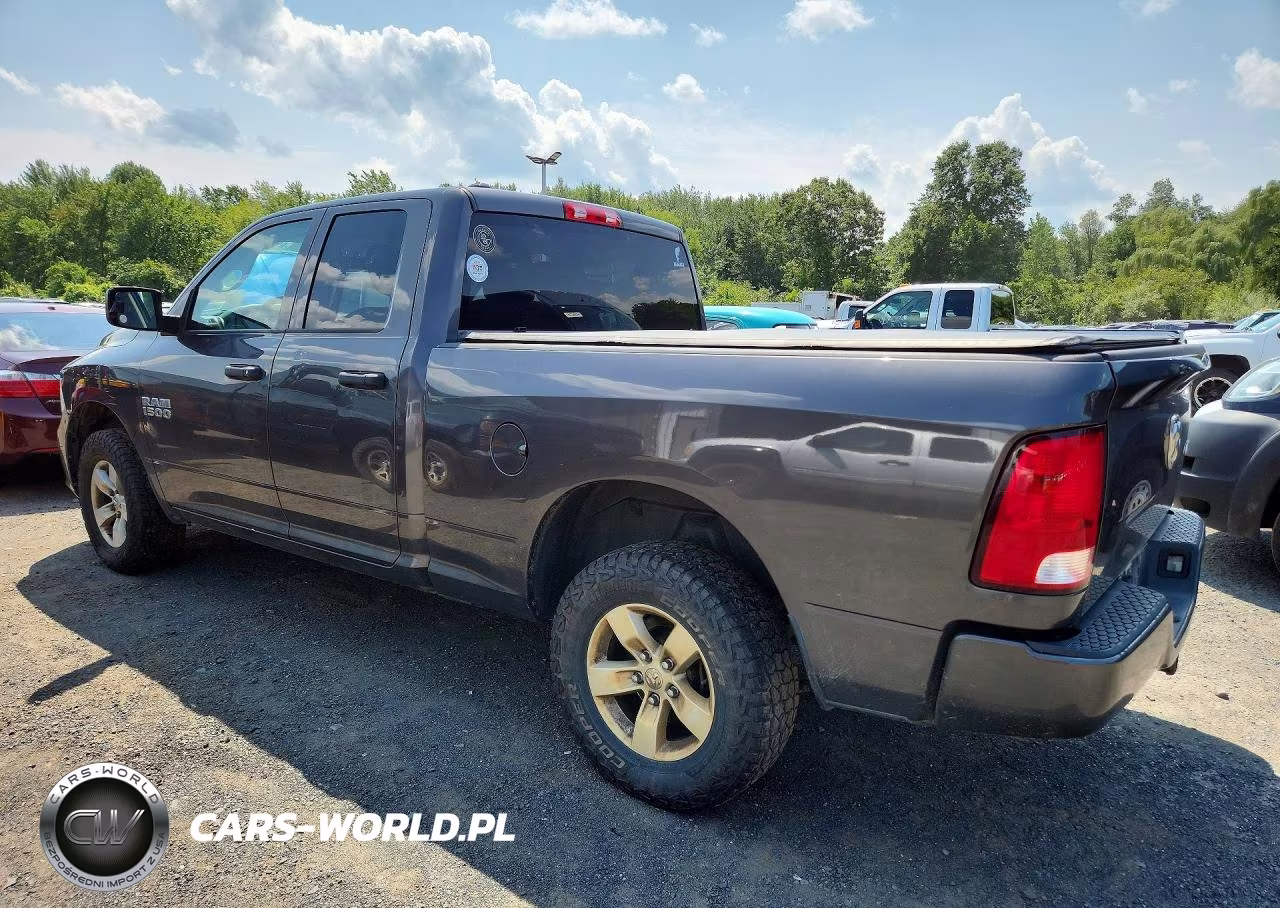 2018 Ram 1500 St VIN:1C6RR7FG2JS137321 - 2