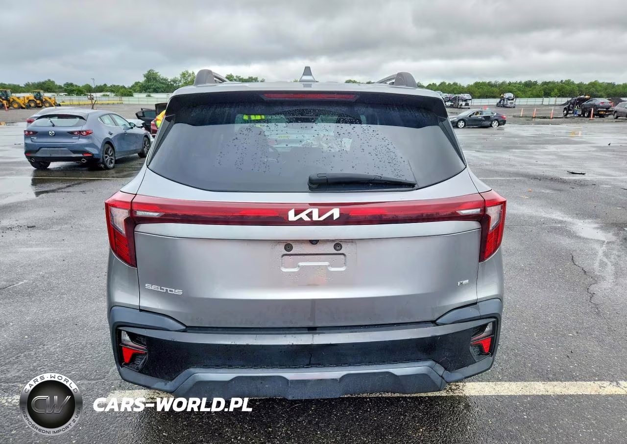 2024 Kia Seltos X Line VIN:KNDEUCA71R7477581 - 6
