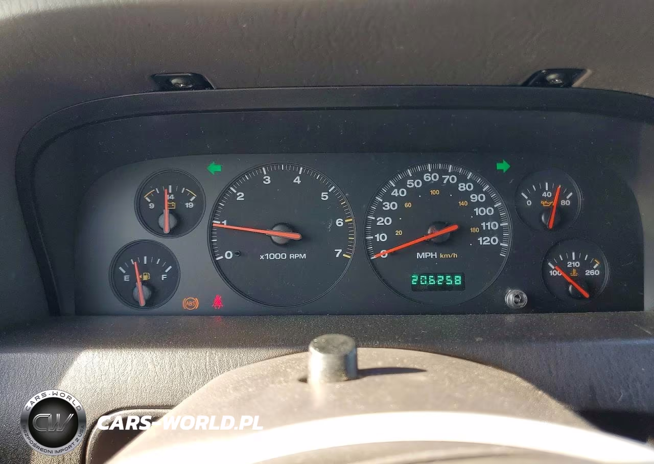 2001 Jeep Grand Cherokee Laredo VIN:1J4GX48S21C702810 - 9