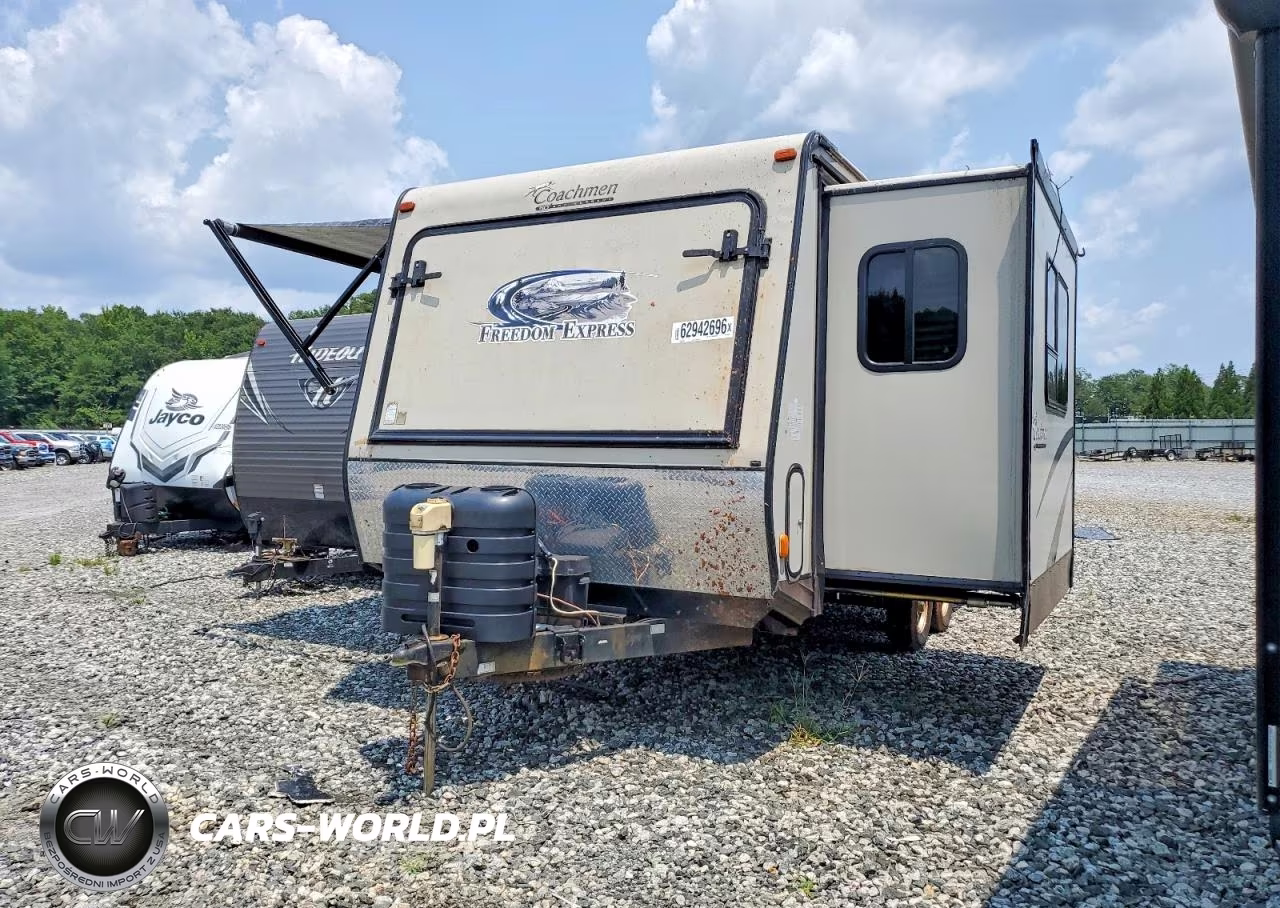 2015 Coach Freedom Express VIN:5ZT2FEMB9FA015694 - 2