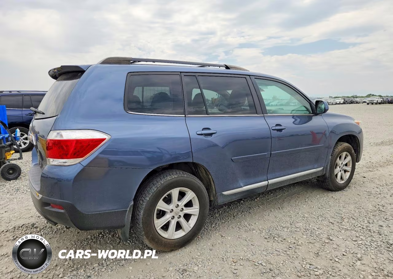 2013 Toyota Highlander Se VIN:5TDBK3EH8DS186859 - 3