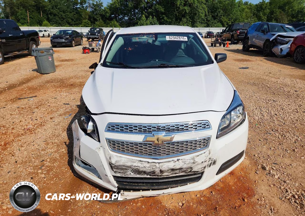 2013 Chevrolet Malibu Ls VIN:1G11B5SA8DF165646 - 5